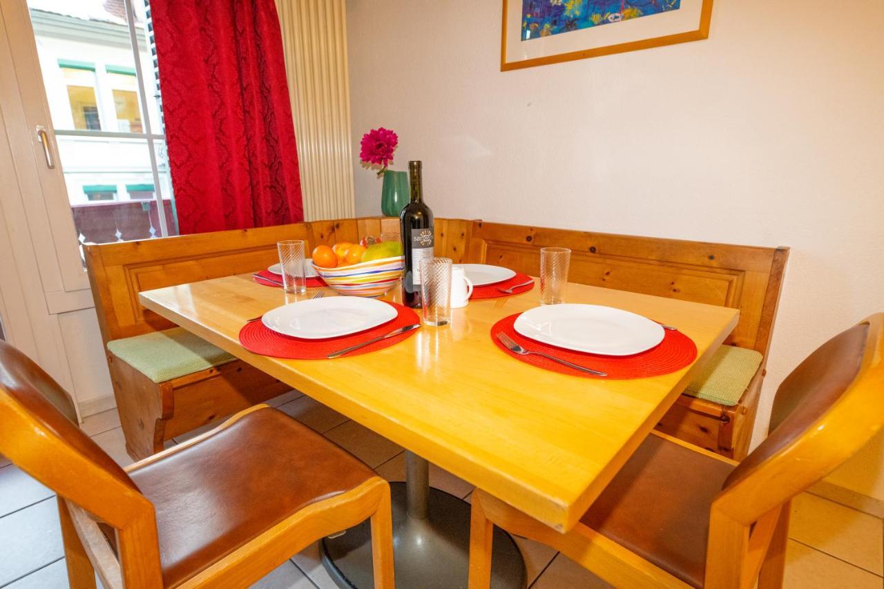 Waldeg 4 Historic House - Holiday Apartment อินเทอร์ลาเคน ภายนอก รูปภาพ